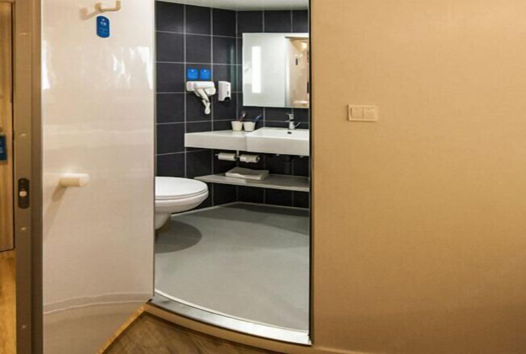 Bathroom 4, HanTing Hotel (Beijing Anzhen Bridge West), Beijing