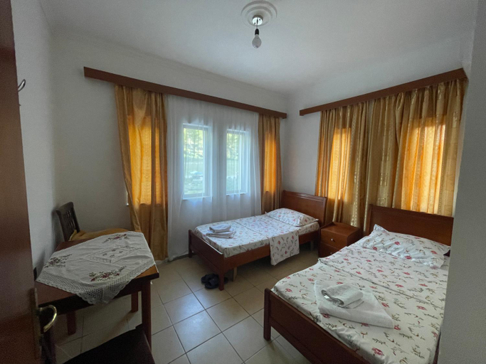 Bedroom 2, Hotel River, Përmetit