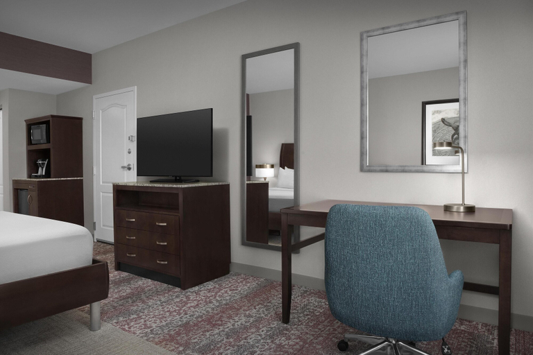 Bedroom 3, Hilton Garden Inn Gallup, McKinley