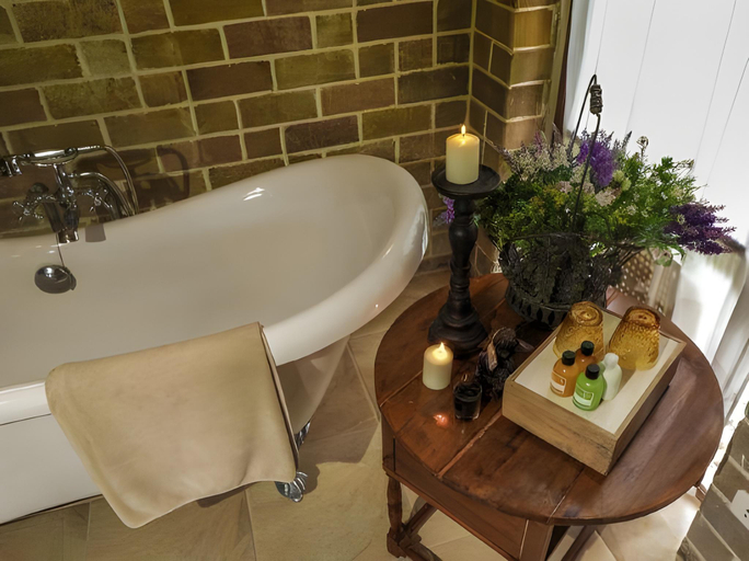 Bathroom 4, La Toscana Resort, Suan Phung