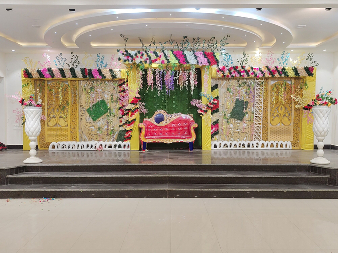 Business Facilities 3, Ramashish Palace, Purba Champaran