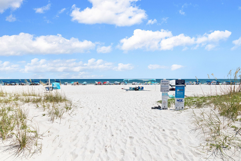 Room 3, 2BR Condo Beach Access Pool and Walk to Hangout, Baldwin