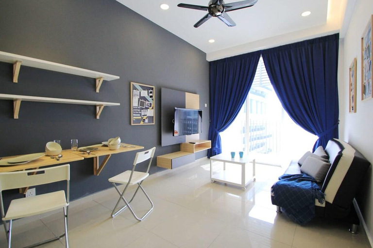 Bedroom 2, Cozy, High-Floor 2BR Apt Near LEGOLAND, Johor Bahru