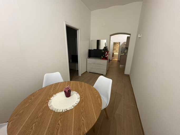 Others 5, B&B Acclavio, Taranto