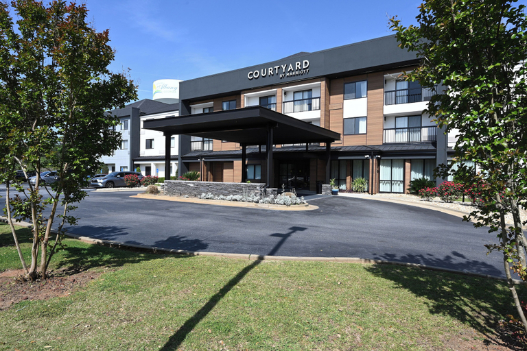 Exterior & Views 3, Courtyard by Marriott Albany, Dougherty