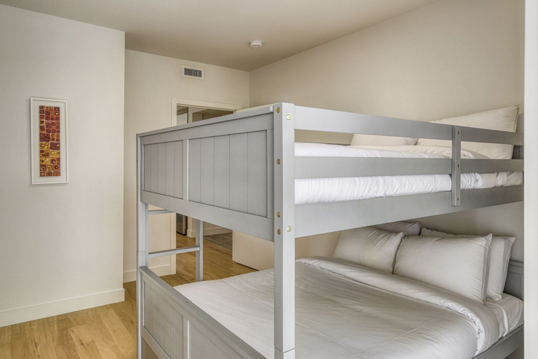 Bedroom, 305 Lago, Les Laurentides