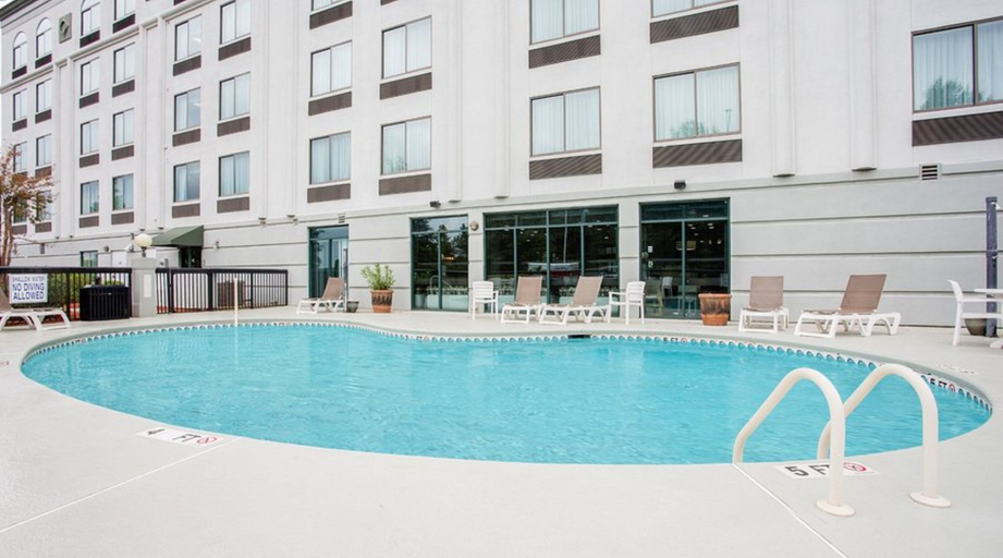 Sport & Beauty 4, Spark by Hilton Rock Hill, York