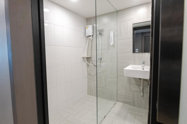 Bathroom 4, One Budget Hotel Tak Maesot, Mae Sot