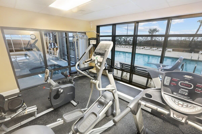 Room 3, Grand Pointe 310 Panoramic Views Huge Balcony, Baldwin