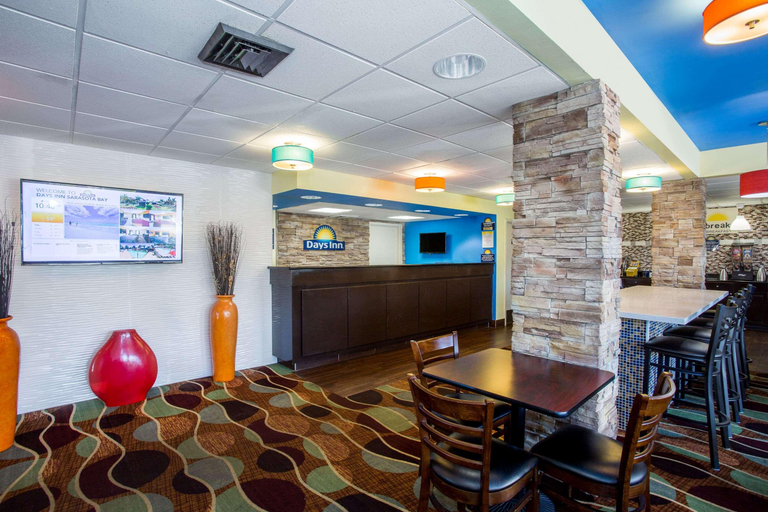 Public Area 2, Days Inn by Wyndham Sarasota Bay, Sarasota