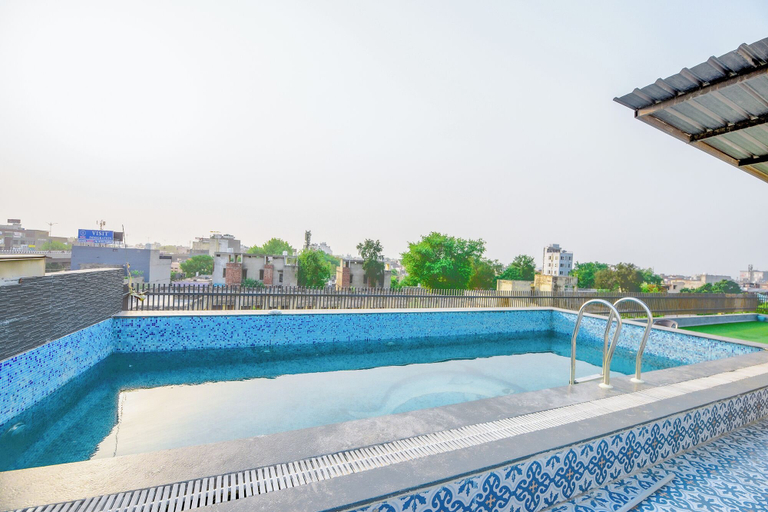 Sport & Beauty 4, Fabhotel Amar Villa, Amritsar