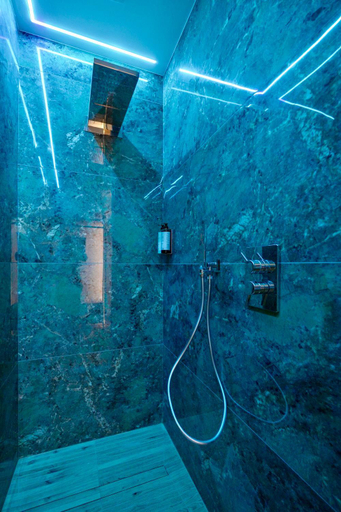 Shower 5, ARICCIA LUXURY HOUSE, Roma