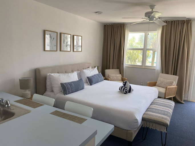 Interior, Marine Villas 6 in Hollywood, Broward