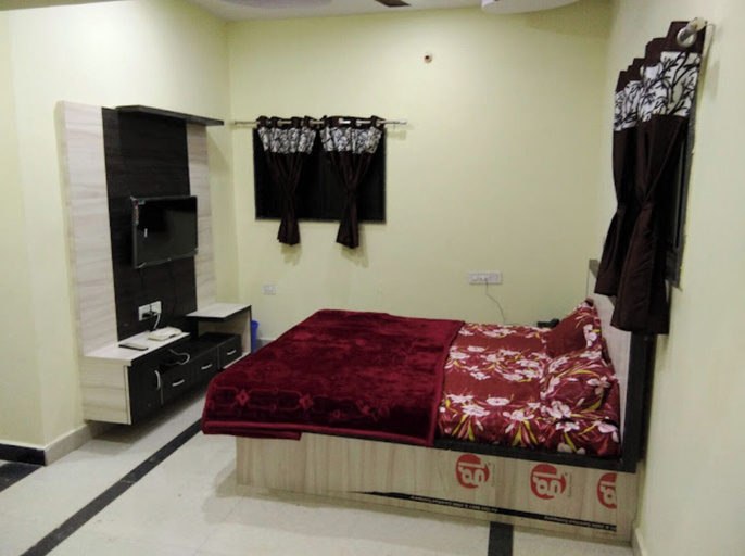 Bedroom 2, Hotel Mayur Guest House, Chandrapur