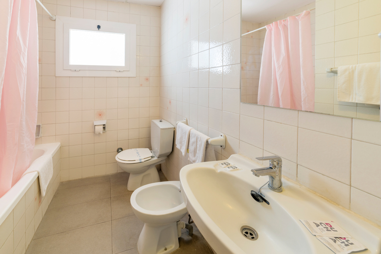 Bathroom 4, BLUESEA Continental, Girona