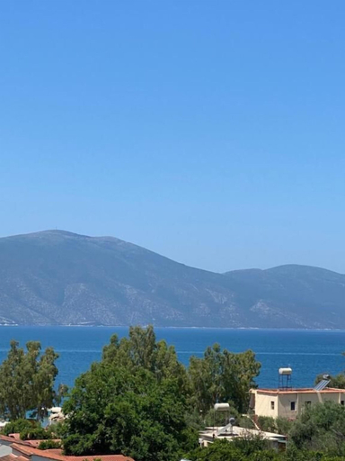 Others 3, Hotel Dini, Vlorës