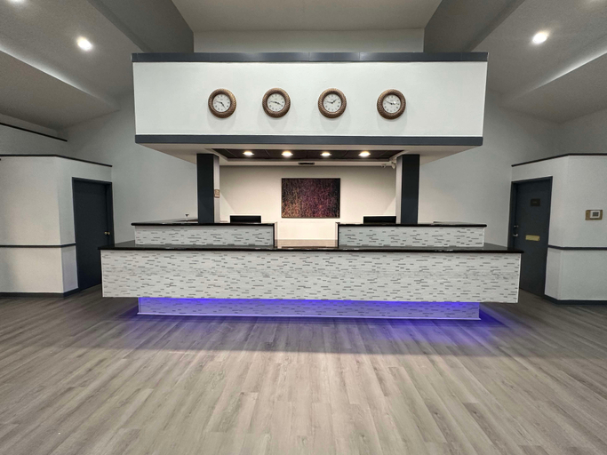 Public Area 2, SureStay Plus by Best Western Mobile I-65, Mobile