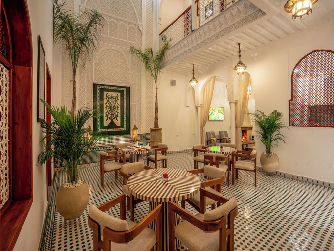 Food & Drinks 5, Dar Al-Famila, Marrakech