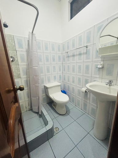 Bathroom 4, Hotel Mar Azul, San Cristóbal