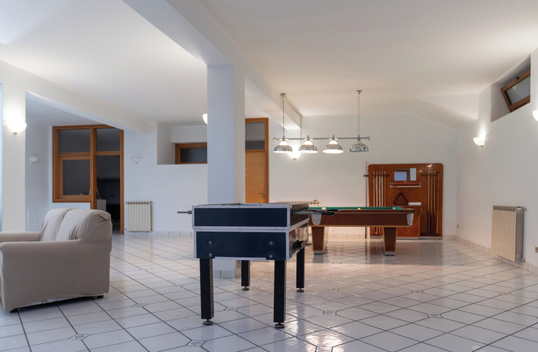Others 5, La Perla Blu - De Vivo Realty, Napoli