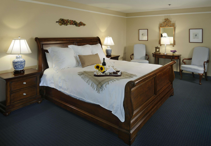 Bedroom 3, Simsbury Inn, Hartford