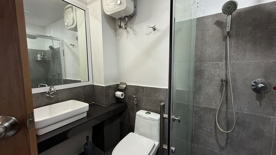 Bathroom, Belmar Beach, North Ari Atoll