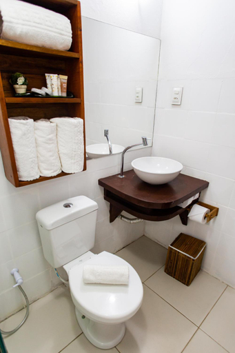 Bathroom, Rumah Pousada, Maraú