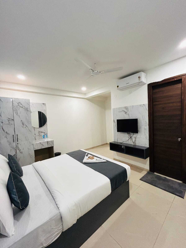 Bedroom 5, WILDWINGS PREMIUM HOTEL, Hyderabad