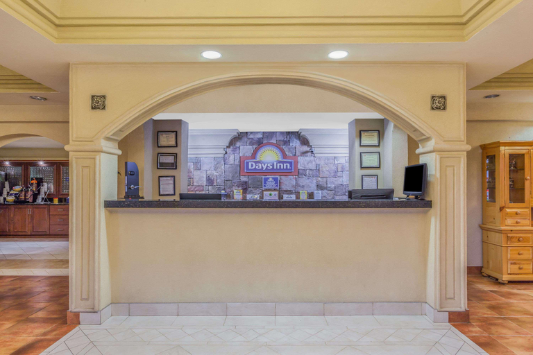 Public Area 2, Days Inn by Wyndham Dalton, Whitfield