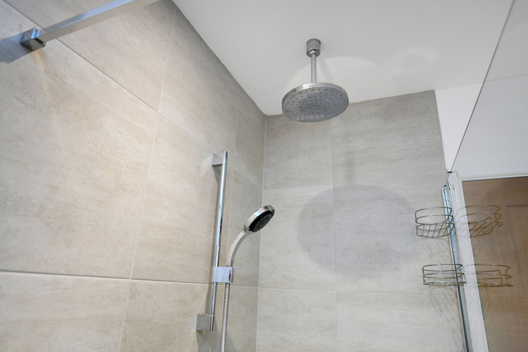Bathroom, Waxwings Retreat, Nottinghamshire