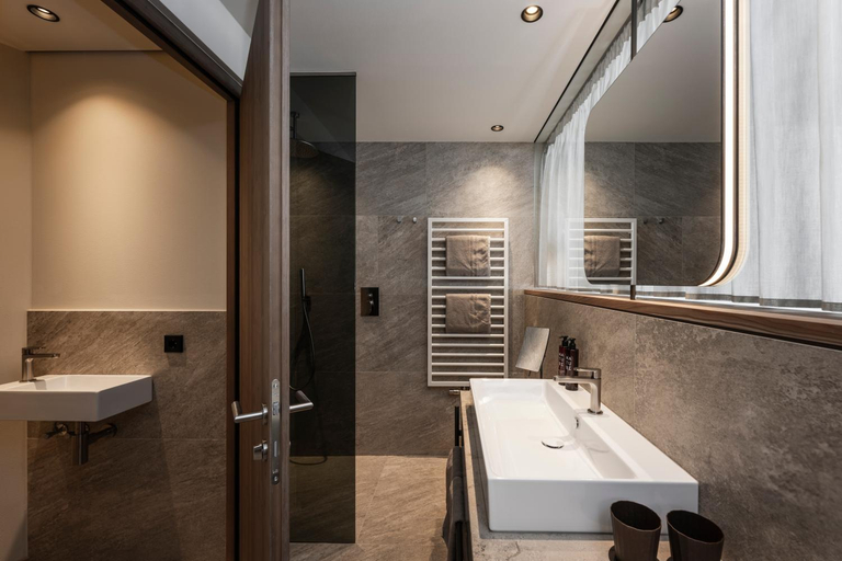 Bathroom 4, Cendevaves Alpine Silence, Bolzano