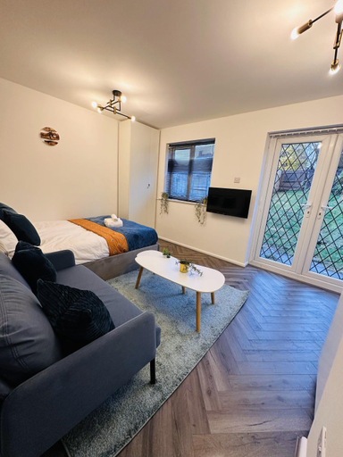 1, En-suite Private Room in Birmingham House - Quinton R1, Birmingham