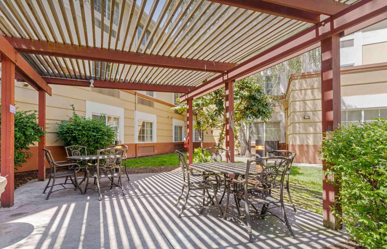 Exterior & Views, Extended Stay America - Pleasanton - Chabot Dr., Alameda
