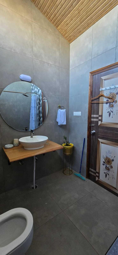 Bathroom, The Pluck Umagarh, Nainital