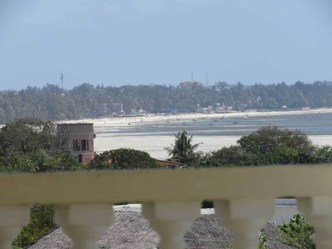 Others 3, Waiyaki way Heights, Nyali