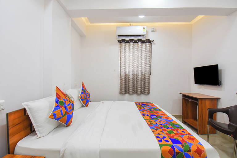 Bedroom 2, Fabhotel Keshava executive - Nr Mahadji Shinde chhatri, Pune
