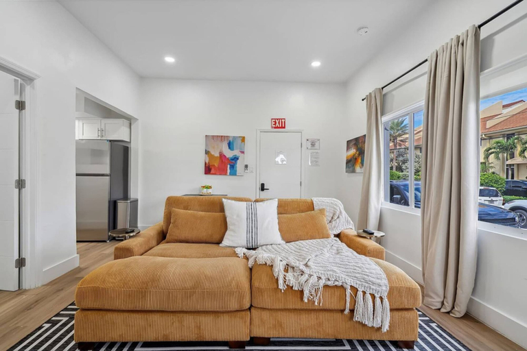 Room 4, Casa Roselle 3 Bedrooms, Broward