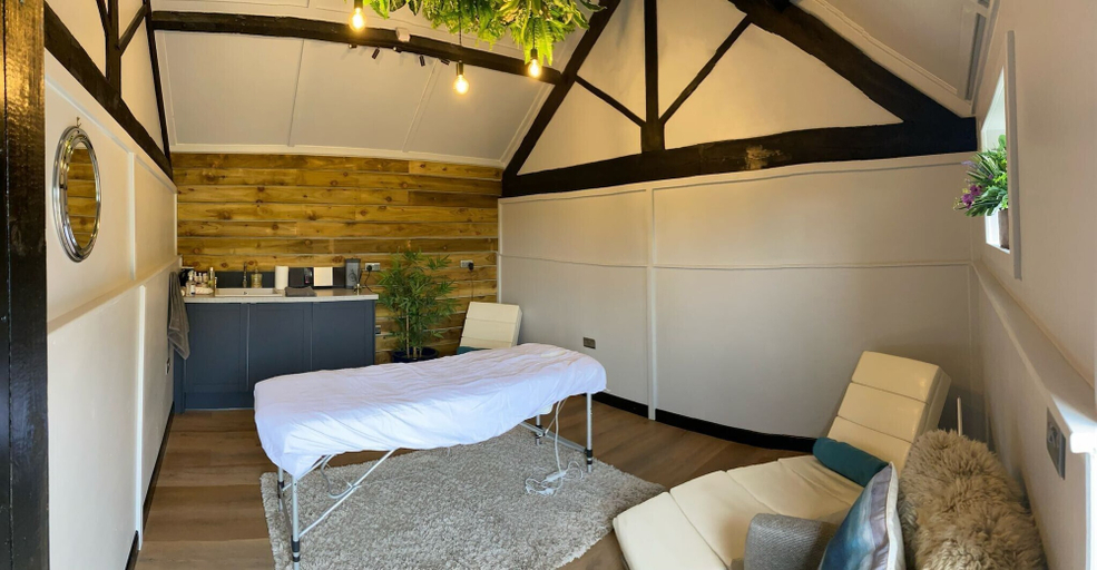 Bedroom, Dukeries Retreat, Nottinghamshire
