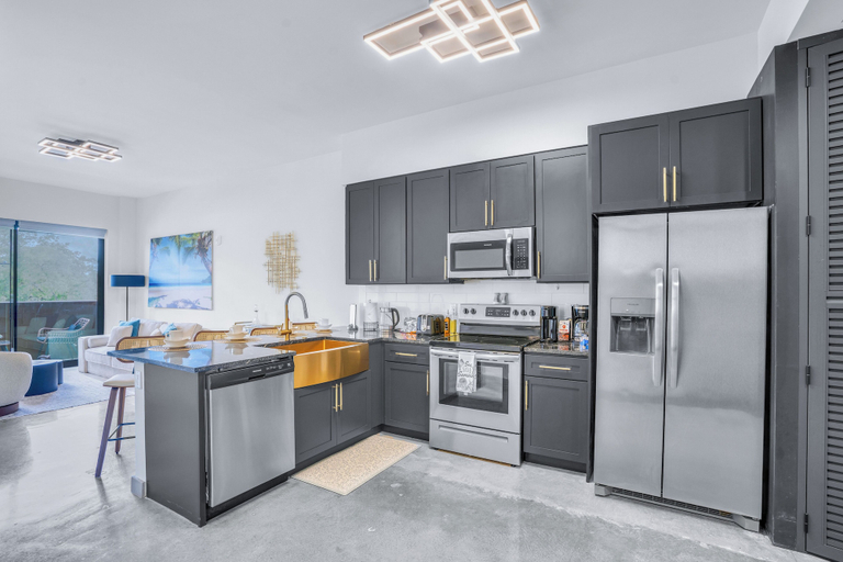 Others 4, Griffin Luxe by Prime, Broward