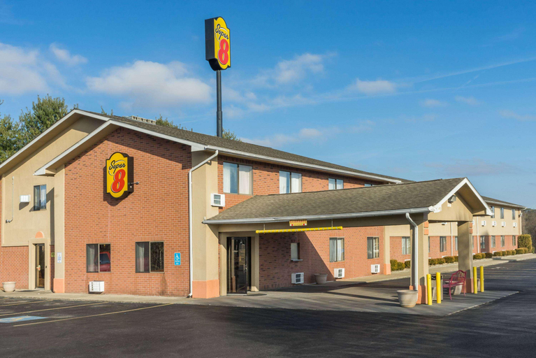 Exterior & Views 2, Super 8 by Wyndham Munfordville KY, Hart