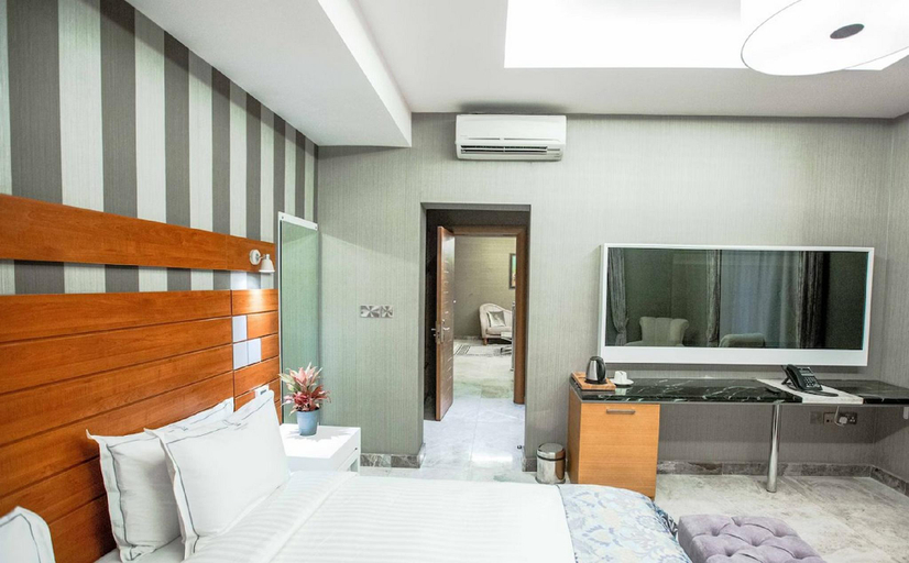 Bedroom, Charleson Luxury Hotel, Ikwerre