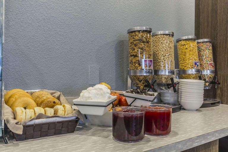 Food & Drinks 5, Quality Inn and Suites Moose Jaw, Division No. 7