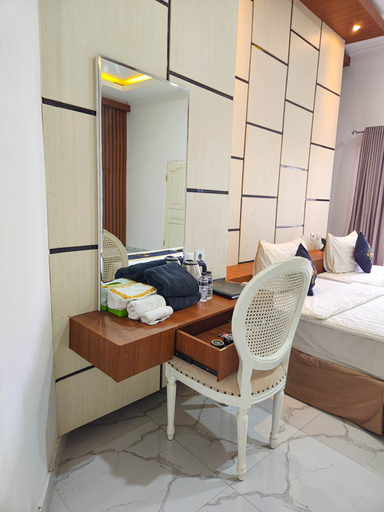 bedroom 10