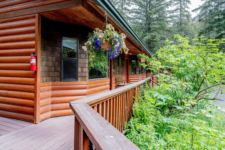 Others 5, Steller Inn, Kenai Peninsula