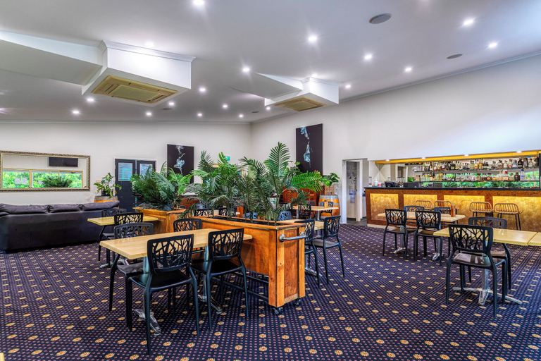 Food & Drinks 5, Red Bridge Motor Inn, Maroochy - Paynter-Petrie Creek