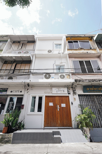 Exterior & Views 1, The Roamery Hostel, Phra Nakhon