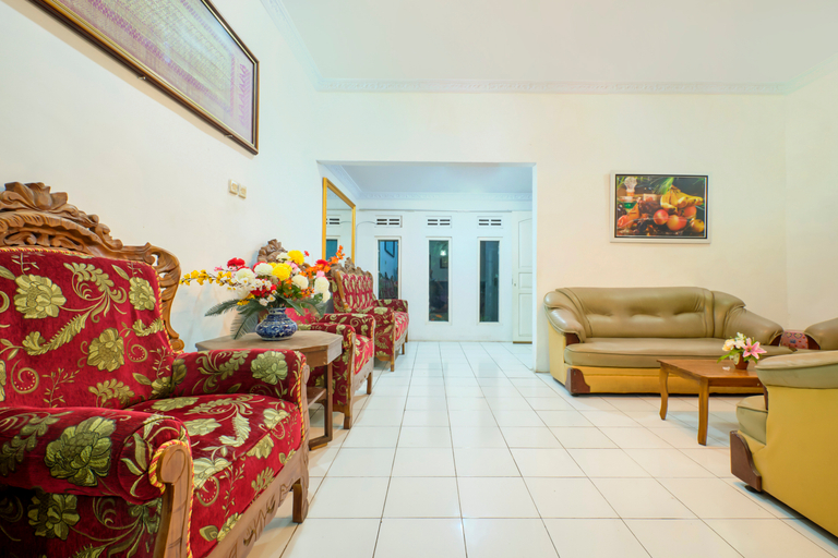 Public Area, Hotel O Brosta, Yogyakarta