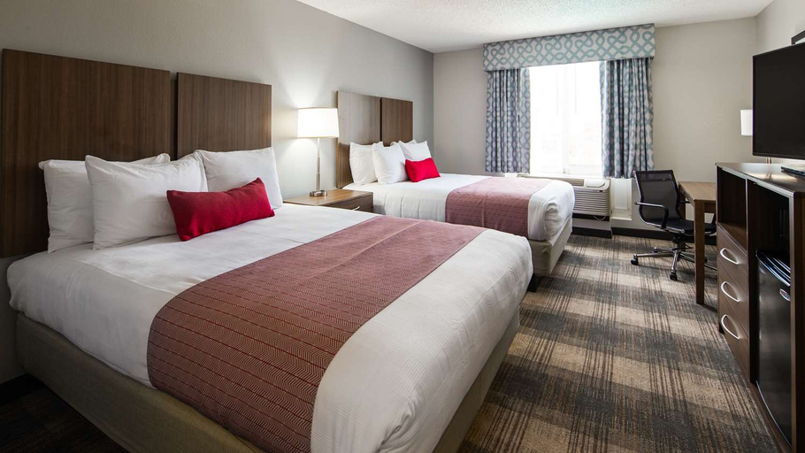 Bedroom 3, Bw Plus Philadelphia-Choctaw Hotel And Suites, Neshoba