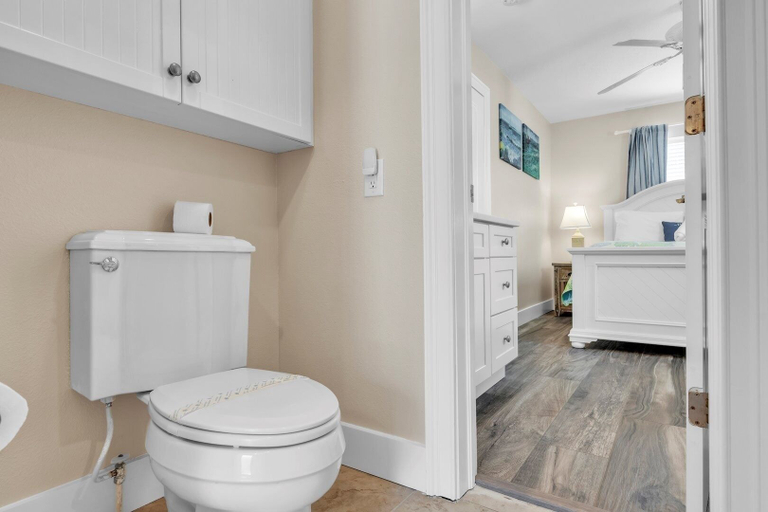Bathroom 3, Shady Mango 2 Bedroom Home by RedAwning, Manatee