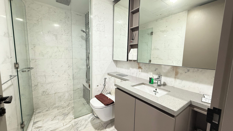 Bathroom 4, Eaton Residence KLCC by Royal, Kuala Lumpur